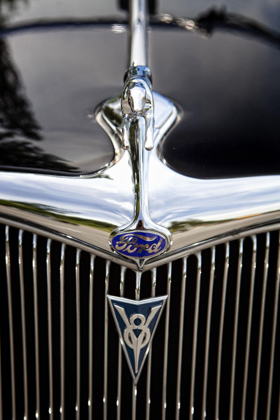  Ford DeLuxe Roadster 1934 года  (фото 15 из 43)